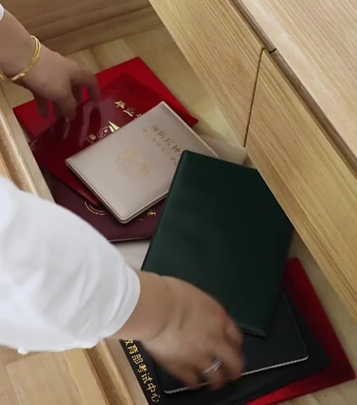 COD Tas Dokumen Travel Bag document Storage Box dengan Password  Untuk Travelling Multipurpose Laptop Pouch