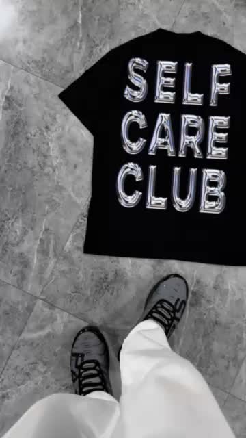 WRLD STUDIOS Self Care Club - Kaos Regular Fit Lengan Pendek 100% Cotton Combed 20s (200-210 GSM) Reguler Grapich Tee Streetwear Unisex