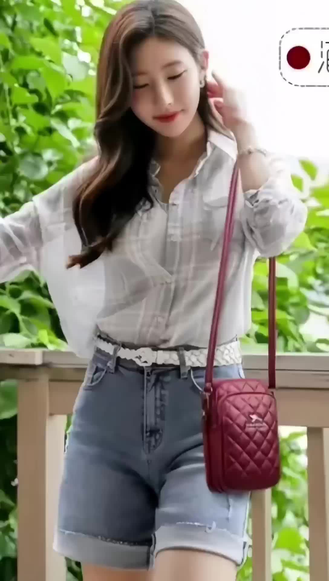 Minibag Slempang Model Korean Bahan Kulit Sintetis 10x8 CM Tas Cewe Selempang Slingbag Perempuan Wanita Best Seller Gratis Ongkir Limited Stock - Cewek