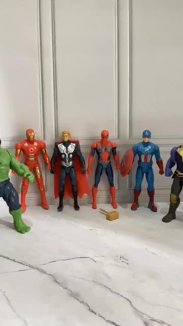 Mainan Robot Superhero 20cm Dengan Lampu Dada Code Wbx 2101