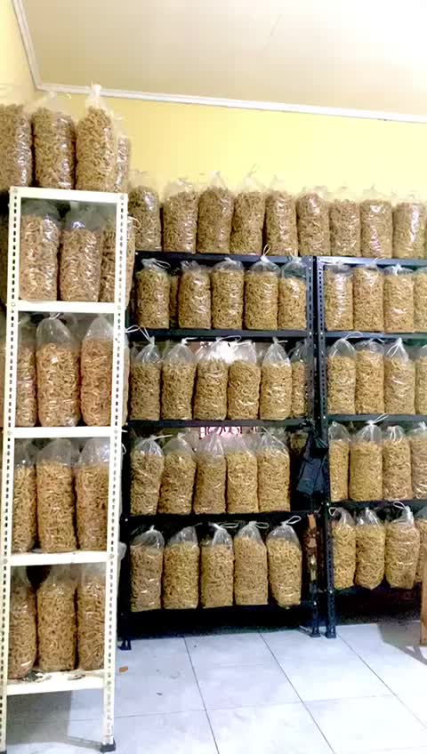 Kripik Usus Ayam Crispy Pedas Daun Jeruk 1kg Terlaris