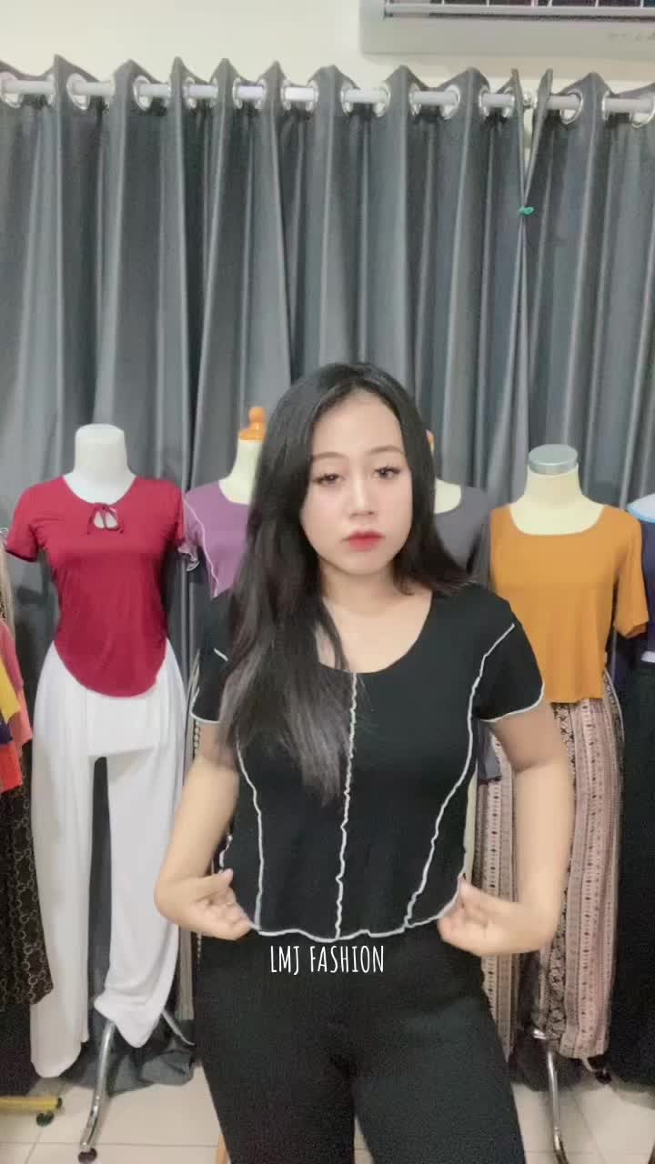 COD JUDITE Delphinium Short Sleeve Crop Top - #96