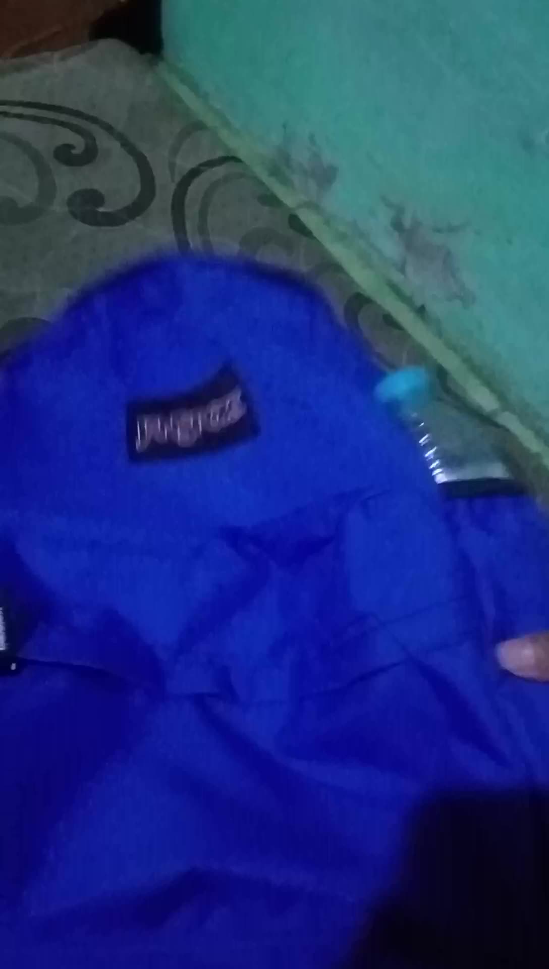 Tas jansport  corduroy lembut + tempat minum+ tempat laptop. gendong