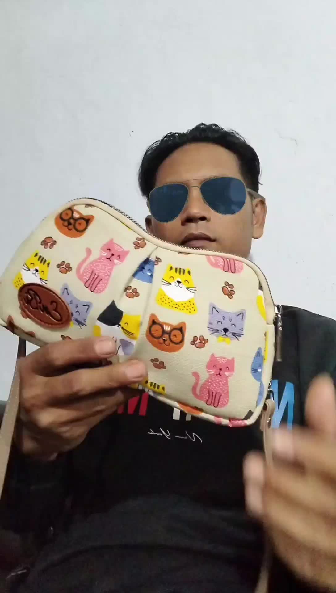 ENBI SLINGBAG/ LOVELLY TAS MINI SELEMPANG WANITA Bahan kanvas premium dengan model terbaru elegan cocok untuk Remaja maupun Dewasa Slingbag