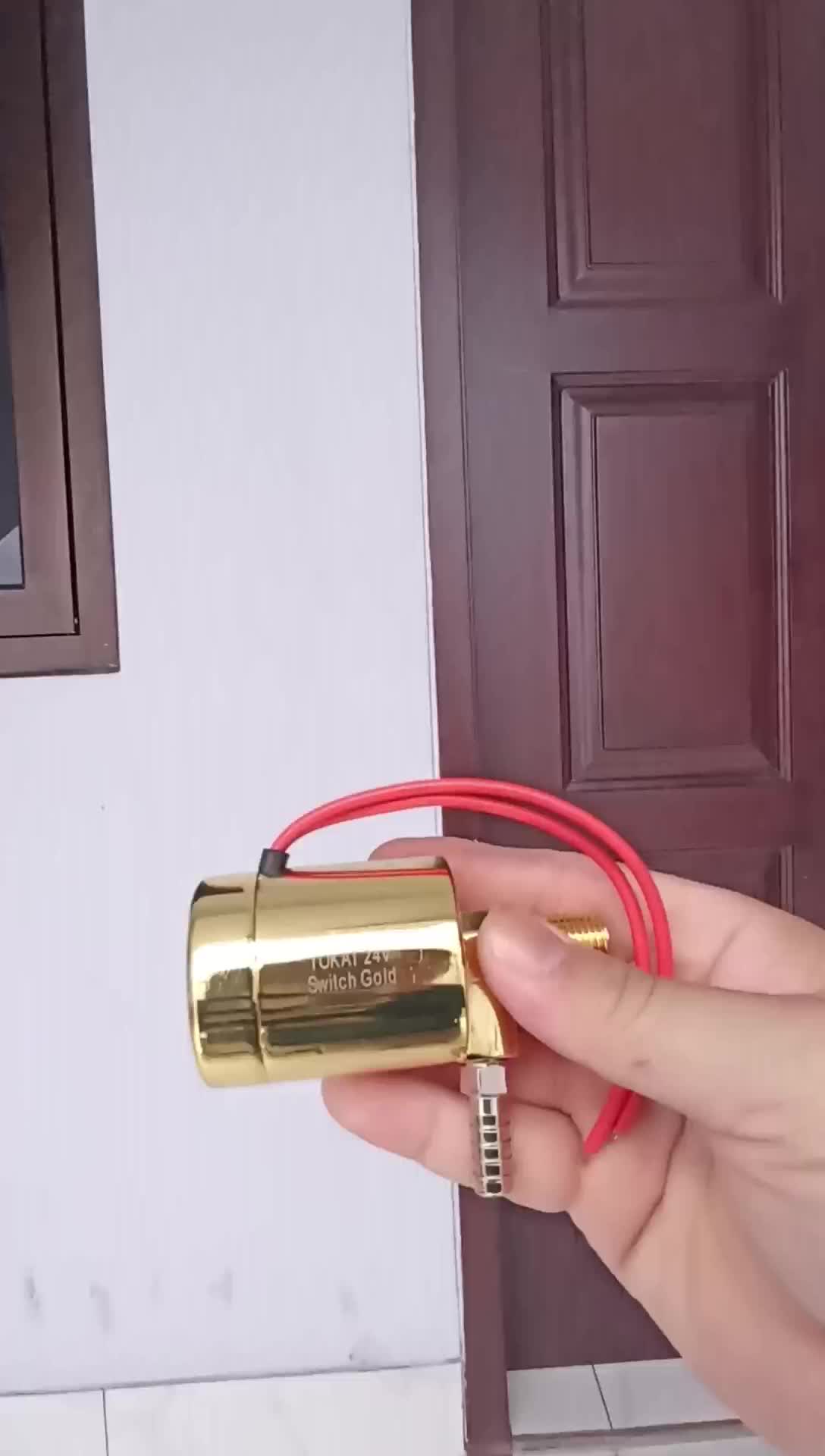 Switch Horn Klakson Kelakson Angin 24 Volt Gold