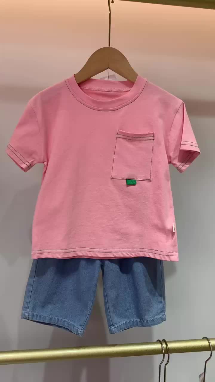 Pakaian anak-anak setelan anak usia 0-5 tahun Kaos Saku Warna Solid Sederhana Lengan Pendek Celana Pendek Denim Huruf anak laki-laki musim panas penjualan panas baru yang sederhana jas dua potong