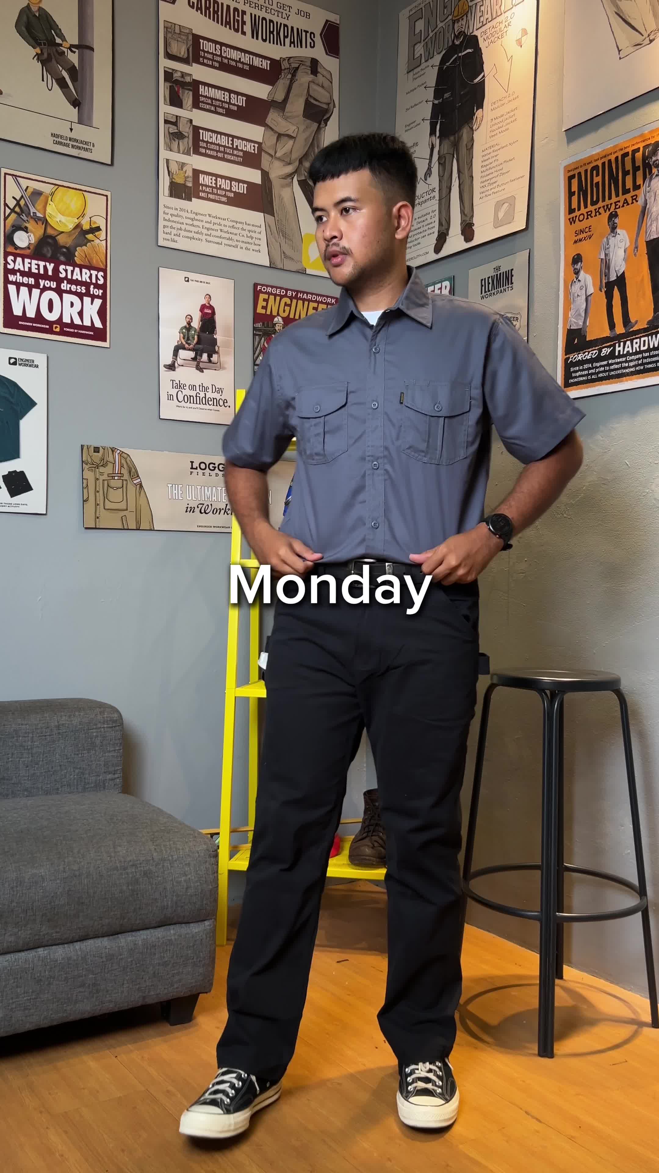 Basic Workshirt Series - Kemeja kerja Lengan Pendek Polos