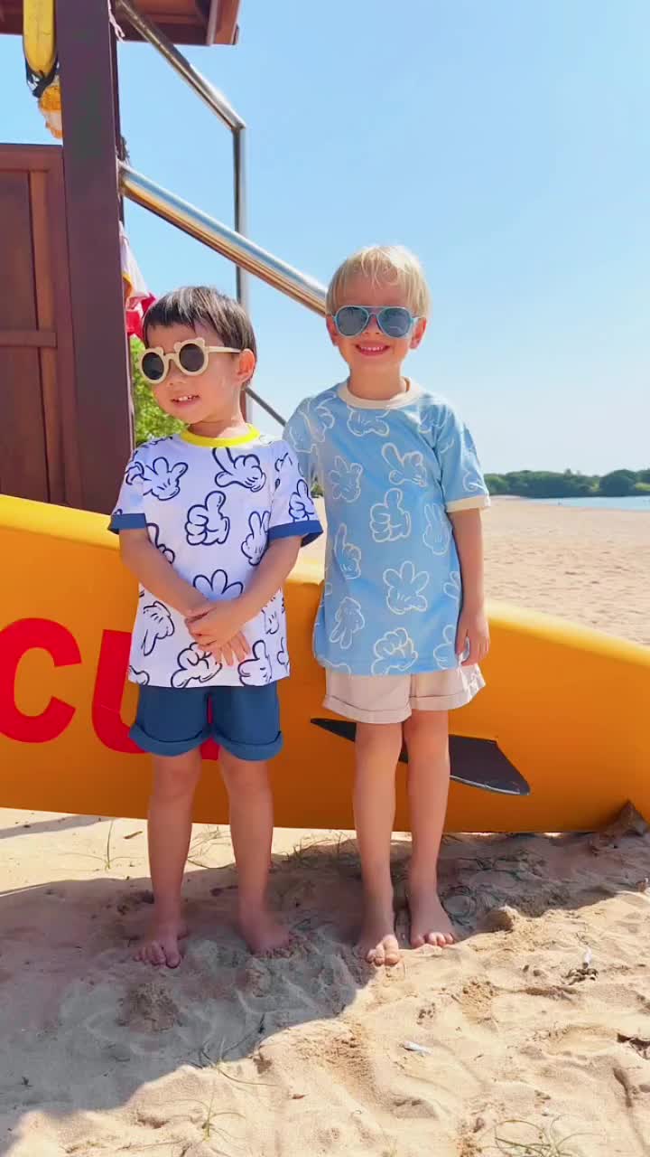 Little Pep - High FIVE Adventures - baju anak dan dewasa motif tangan kartun