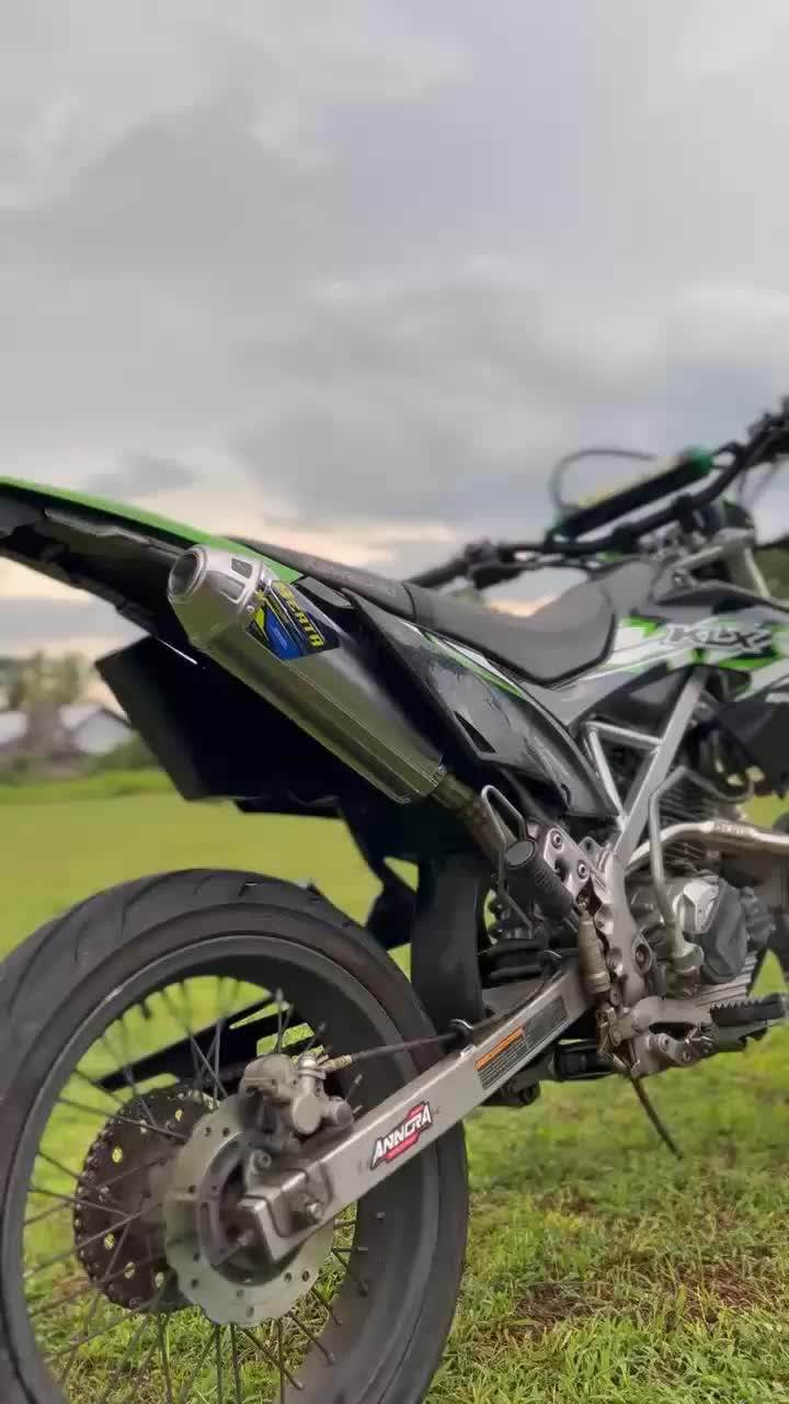 Knalpot Original Berta type KIZUDO suara bass gahar cocok untuk motor CRF, KLX dan WR155
