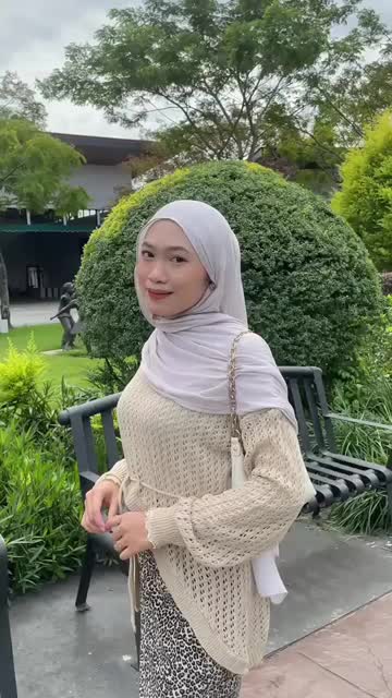 Yumna Sweater Atasan Rajut Wanita Jaring Tali Viral-Outer Knit Korean Style