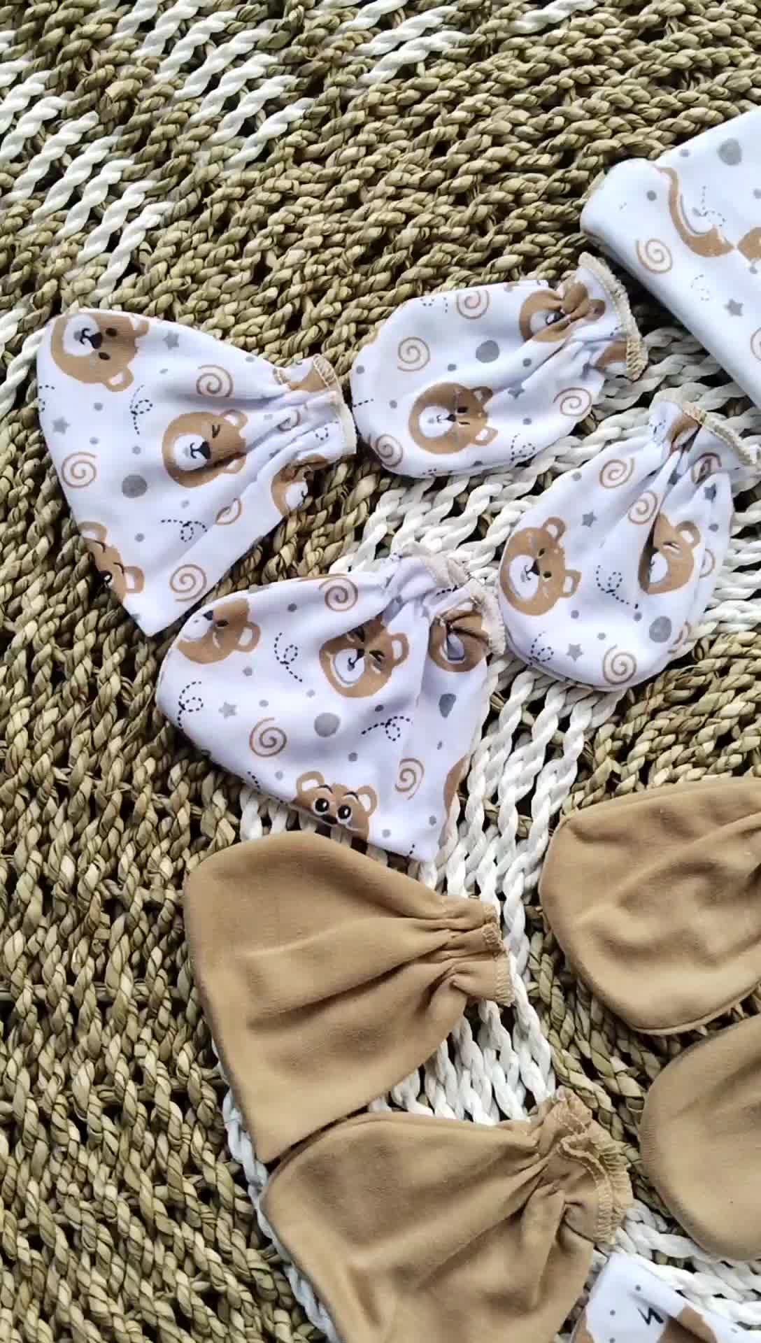 3 Set Topi Dan Sarung Tangan Kaki Bayi Baru Lahir Bahan Kain Katun TC Doble Usia 0- 6bulan Seri Coklat Susu Unisex  Boys Pelindung Kepala  Babies Girls Parsel