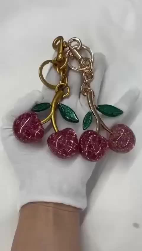 Gantungan Tas | Gantungan Kunci Elegan | Gantungan Kunci Premium Cherry Coachy/gantungan tas cherry tintanium lucu sesuai /ceri Keychain tas F25