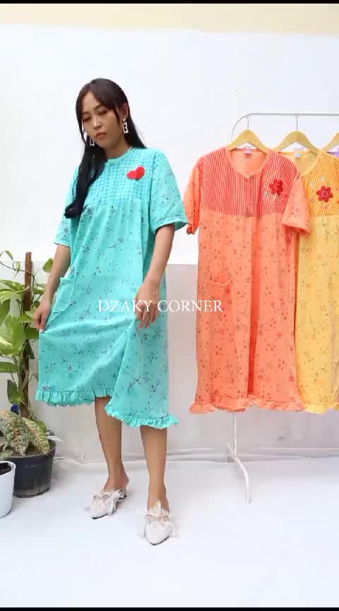 Daster Jumbo Wanita Bahan Kaos All Size Ld 120 - 125 cm Motif Bunga Kancing 2 atas kantong kanan