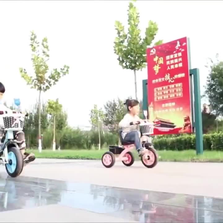 Sepeda anak-anak sepeda keseimbangan 3 roda sepeda keseimbangan anak-anak 2 in 1 naik sepeda anak-anak Dengan pegangan dorong/Tanpa pegangan dorong Cocok untuk usia 1-8 tahun