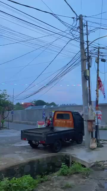 CLEAN NEST PENGHILANG BAU PESING PASIR KUCING ANJING 250ML