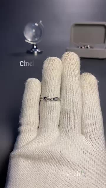 Cincin Wanita Miranda Titanium Silver Adjustable Laki Laki Hadiah Gift Love Ring Couple