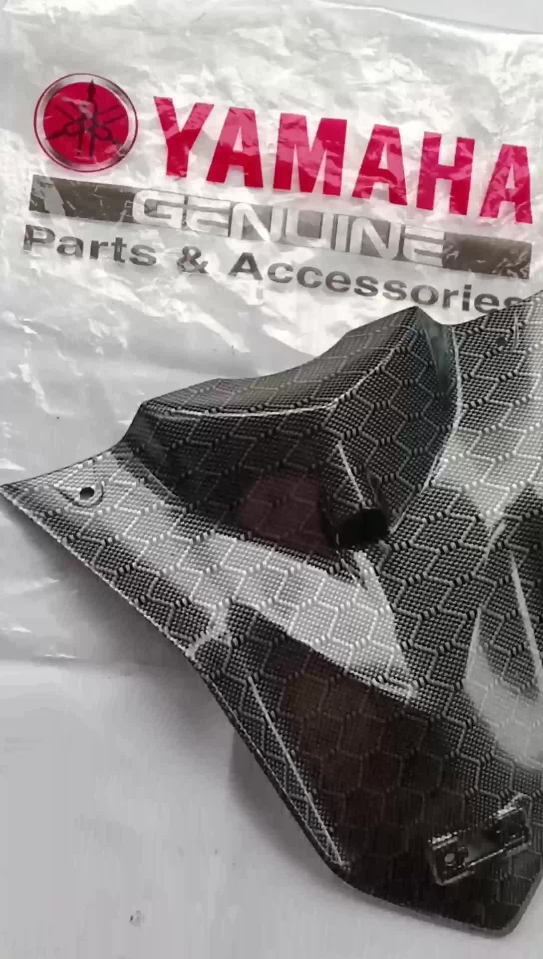 Dasi Depan Dudukan Plat Aerox Connected Carbon WTP Motif Hexagonal - Motorcycle