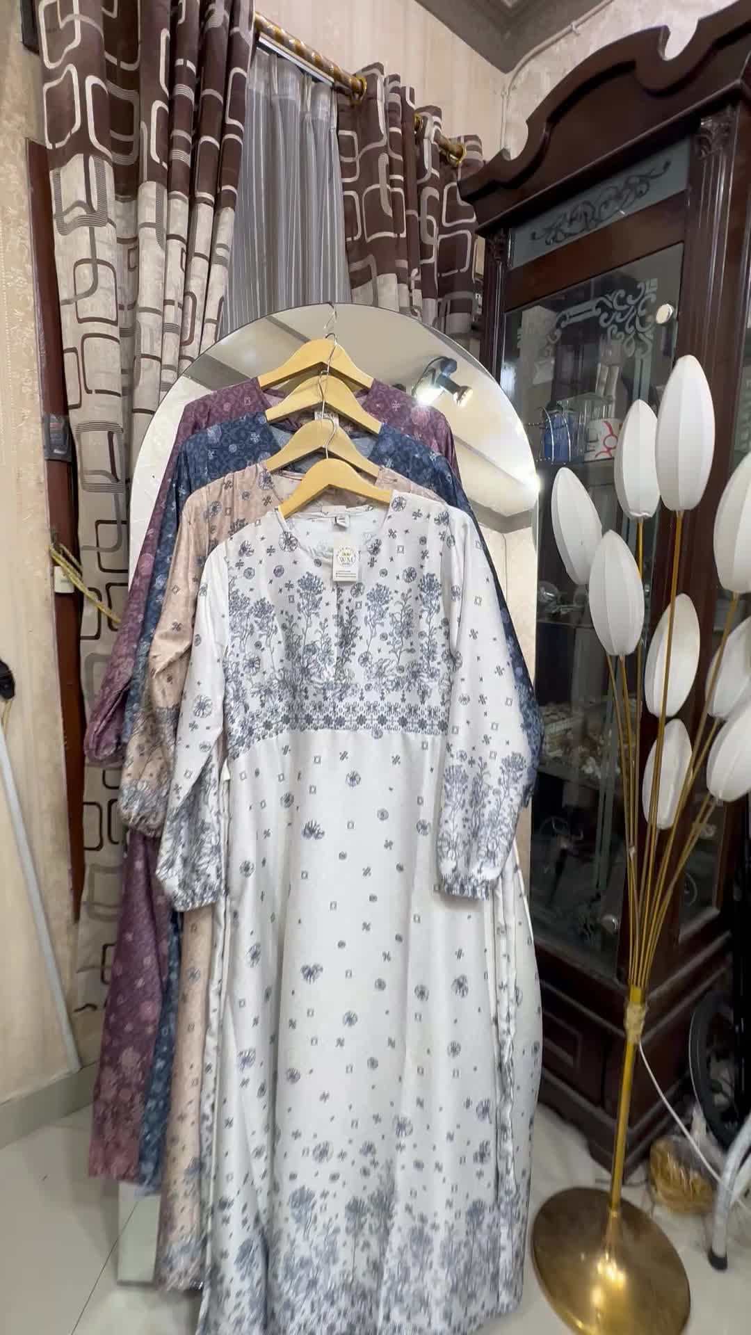 Gamis Silk Motif Edelweis Muslim