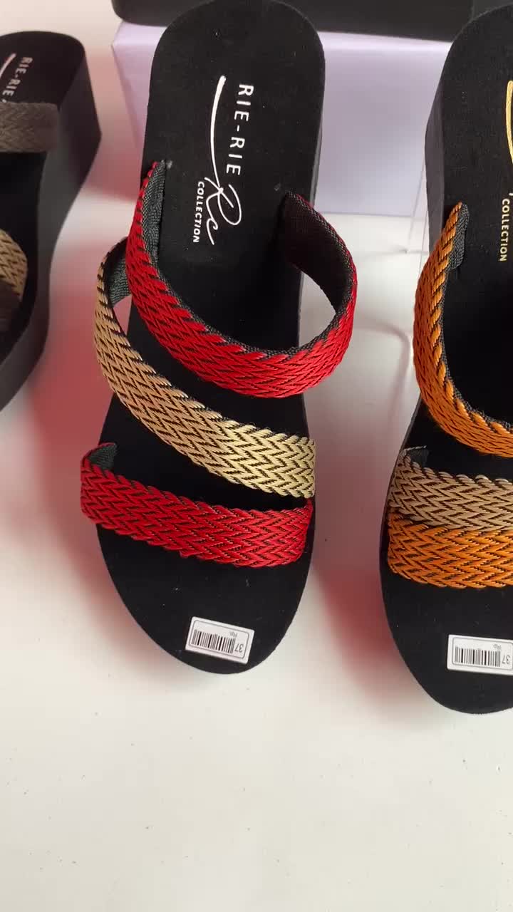 SANDAL WEDGES WANITA KEKINIAN TERBARU