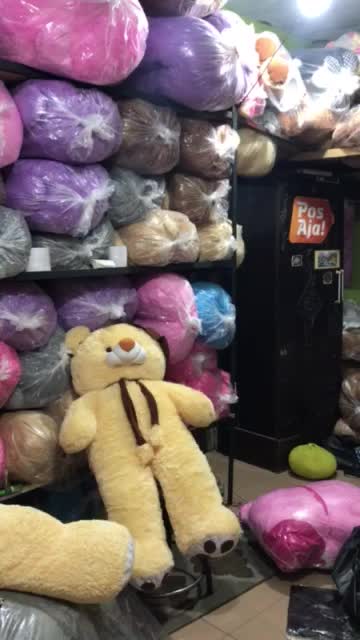 Boneka beruang topi syal 1.1 meter