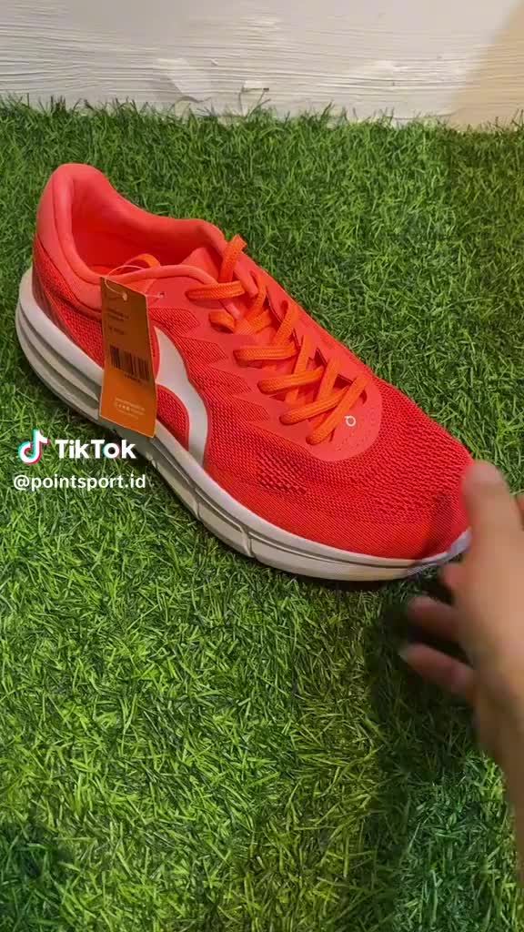 SEPATU LARI ORTUSEIGHT HYPERFUSE 1.4 ORIGINAL