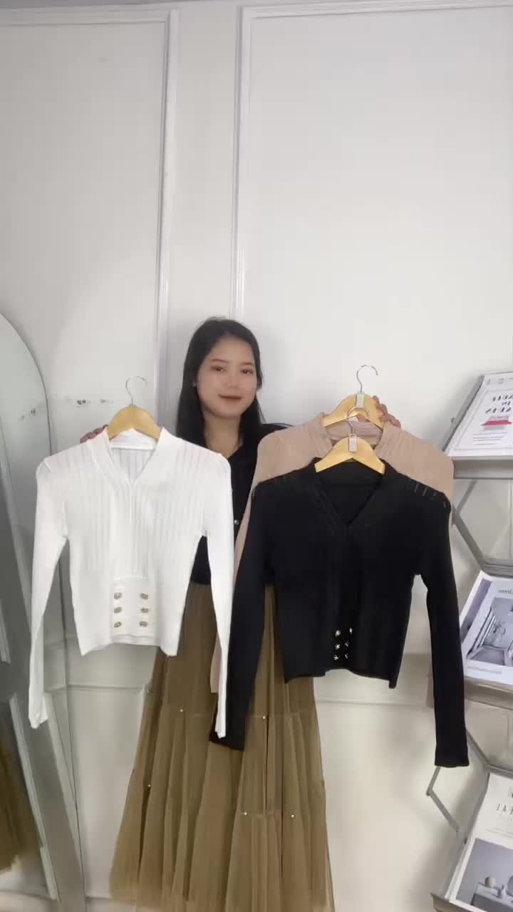 AJW [XBY] Atasan Crop Kerah V Neck Variasi Kancing Ramping | Atasan Wanita Kekinian Crop Bodycon V Neck Lengan Panjang | Baju Wanita Kekinian V Neck Langan Panjang Knit Premium