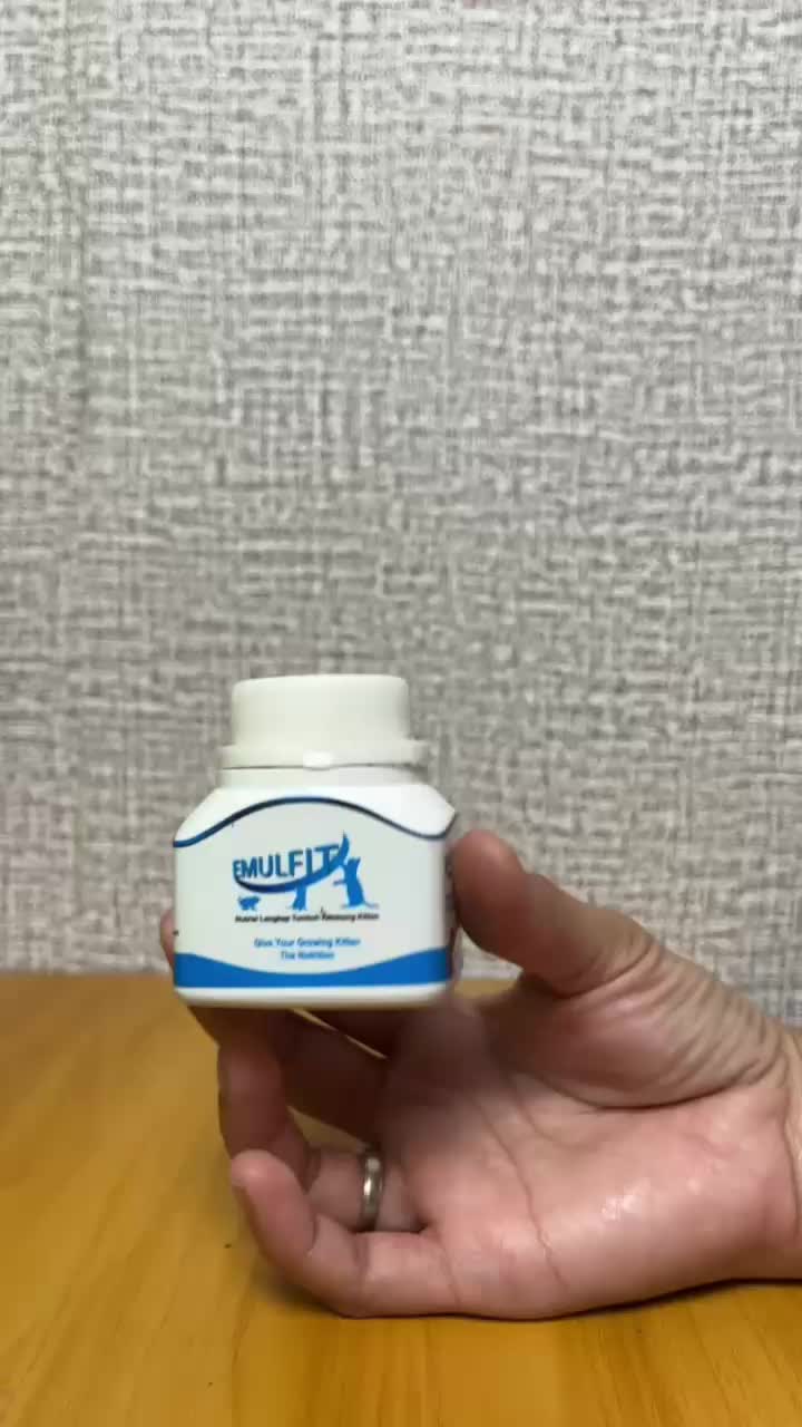 EMULFIT NUTRISI PENAMBAH NAFSU MAKAN MELEBATKAN BULU MENINGKATKAN IMUN TUBUH KUCING TERBAIK TANPA EFEK SAMPING