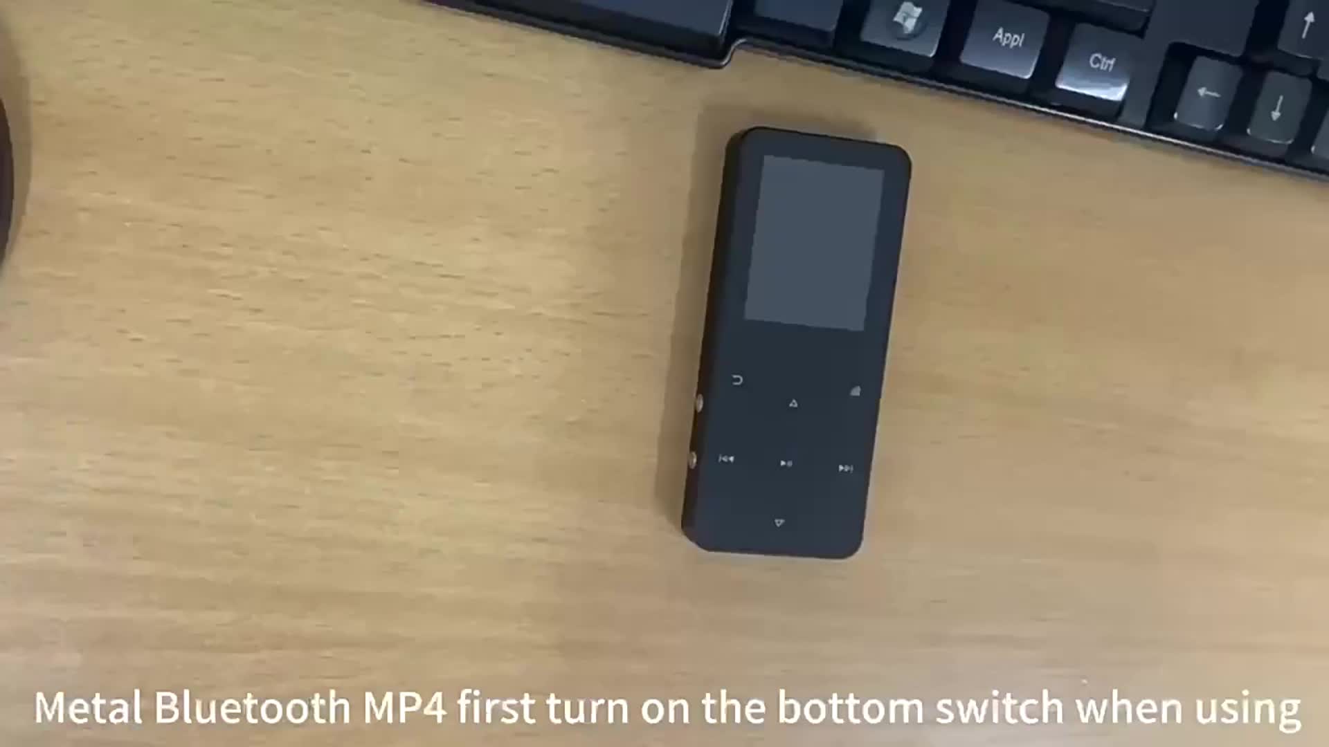 (COD) MP4 Player Bluetooth MP3 Mini Player Bluetooth MP3 Bluetooth Speaker Free 32GB Card USB/Type C 1.8 Inch Radio FM MP3 Player Digital Audio Player DAP MP4 1.8 Inch dgn Speaker Internal - TaffSTUDIO ZY418 Layar Lagu