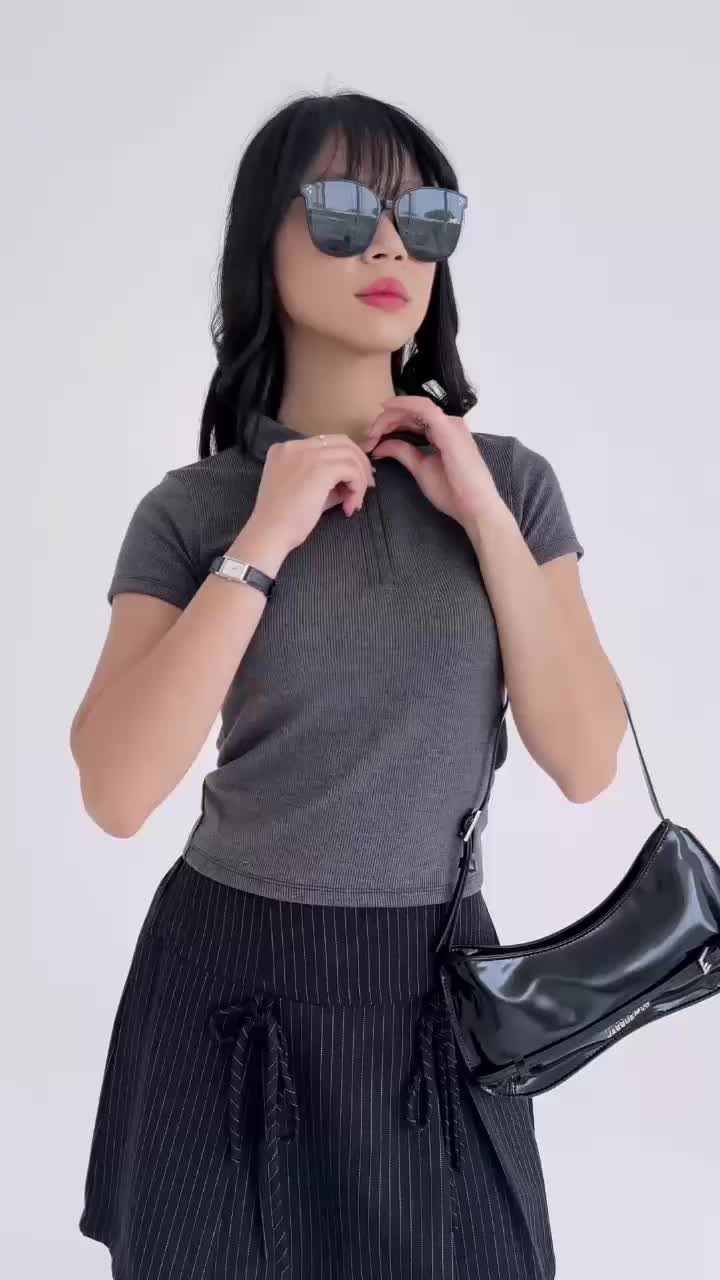 Elea Knit Top - Atasan Kerah Wanita Polo Model / Desain Minimalis Modern Gaya Sederhana - 5402