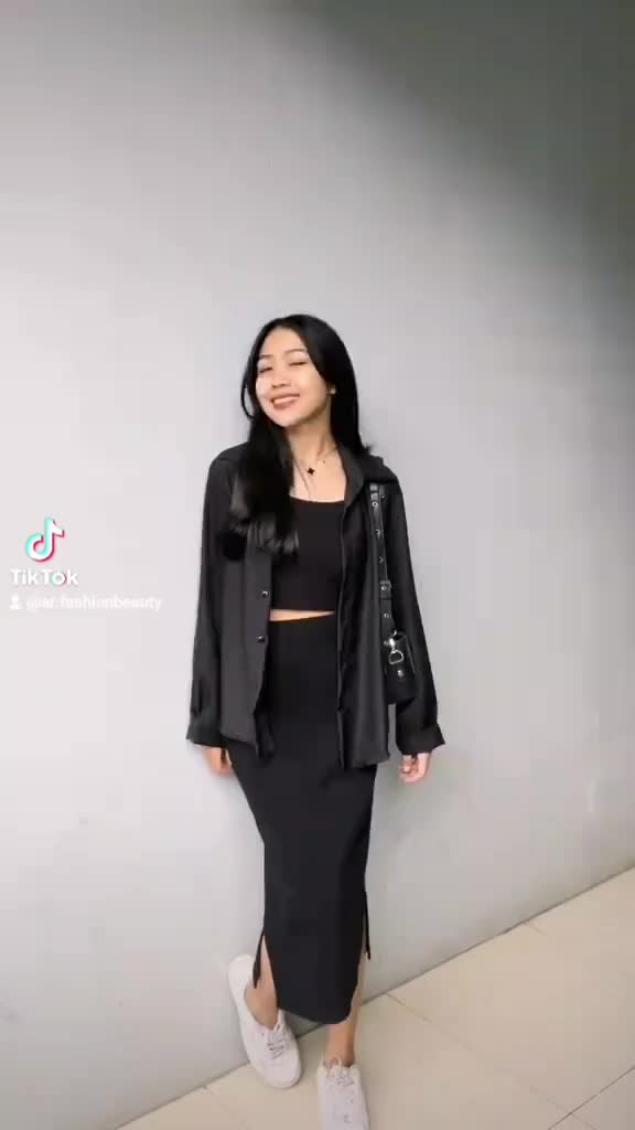 kemeja hitam putih polos formal korean style lengan panjang wanita Casual Oversize Shakila Twill