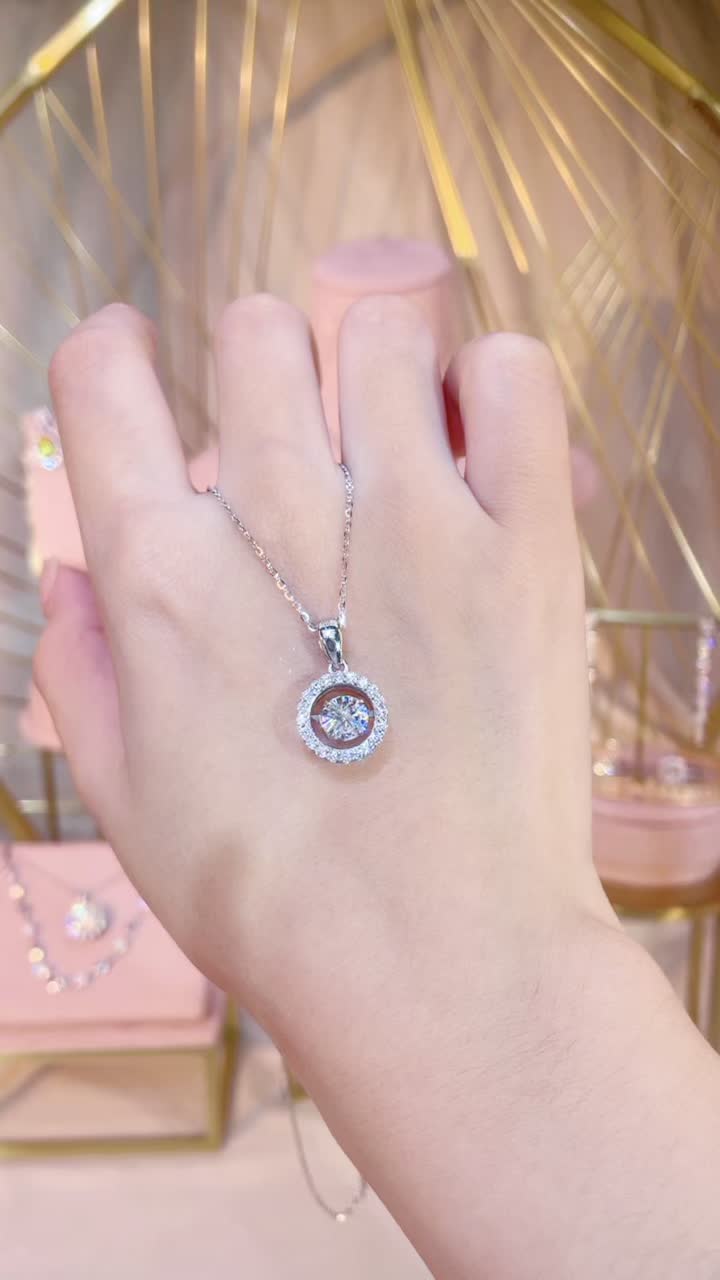 【003Harga telah dibanting, segera di CO】Chard Wake Original Kalung Wanita Anti Karat Liontin Klavikula Rantai Aksesoris Fashion Kalung Zirconia Sertifikat GRA Kotak Indah COD  CWN002