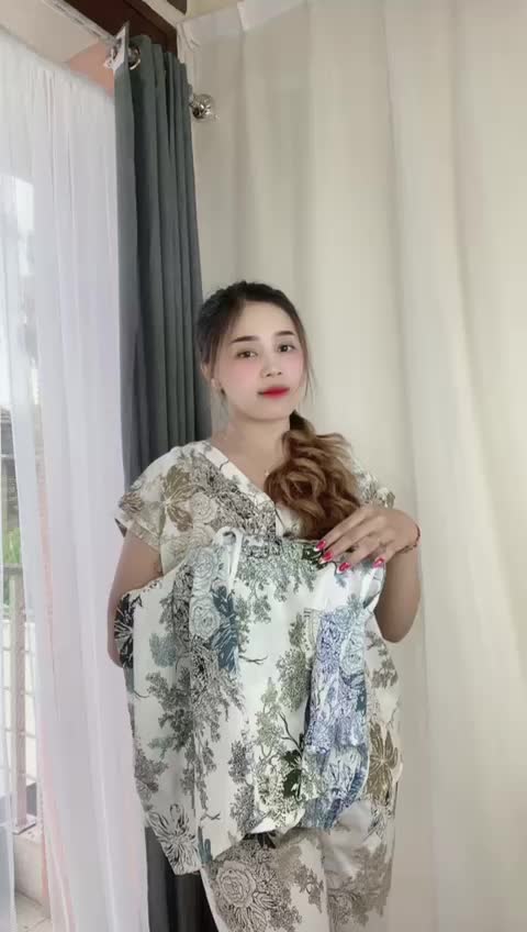 Setelan Piyama Celana 7/8 Motif Rayon Bali