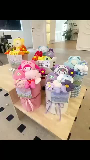 Boneka buket boneka bouquet doll cinamonroll lotso melody kuromi 40 cm free paperbag led Dolls