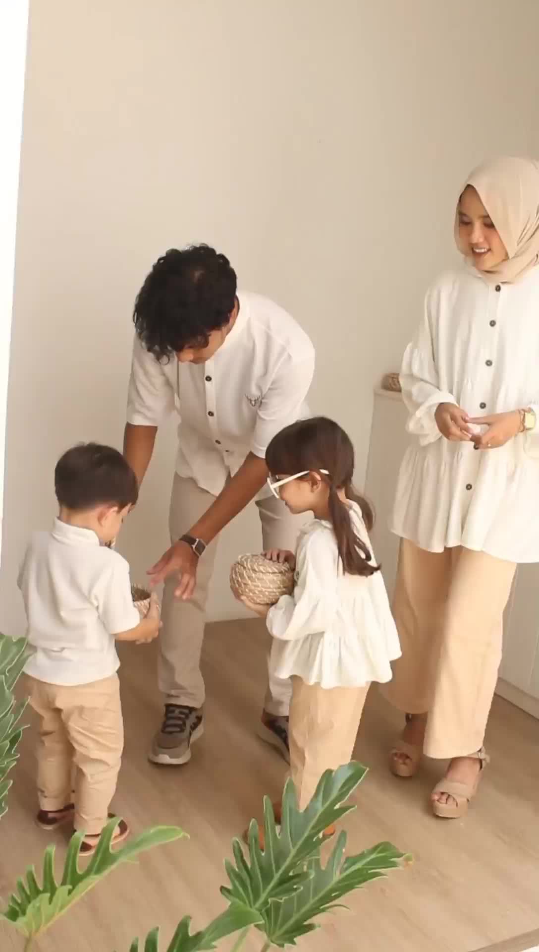 LOTUS TOP WEAR ANAK KEMEJA ATASAN BLOUSE KOKO BAGUS MURAH BRANDED PREMIUM