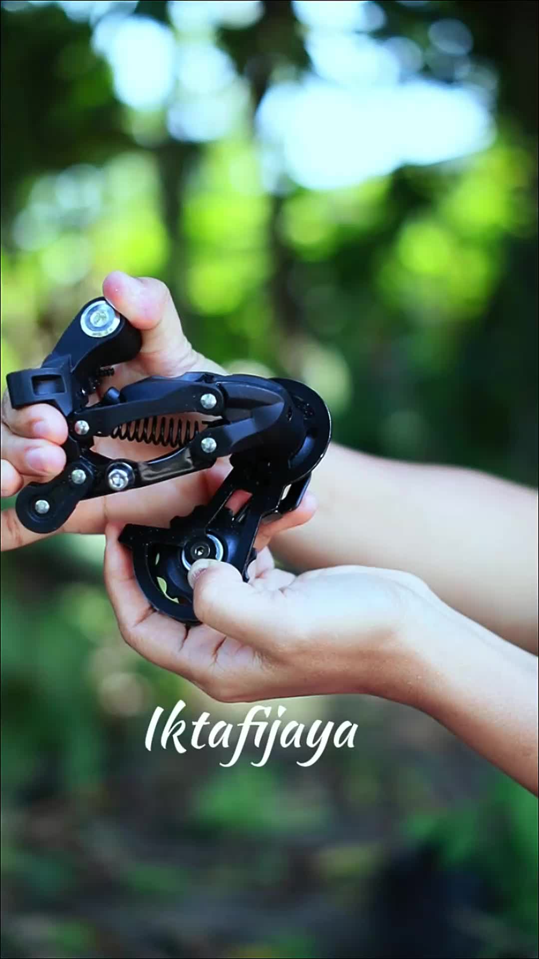 Rd 10 speed operan bawah 10 speed atau kecepatan sangat alus untuk perpidahan gigi sangat cocok buat semua sepeda