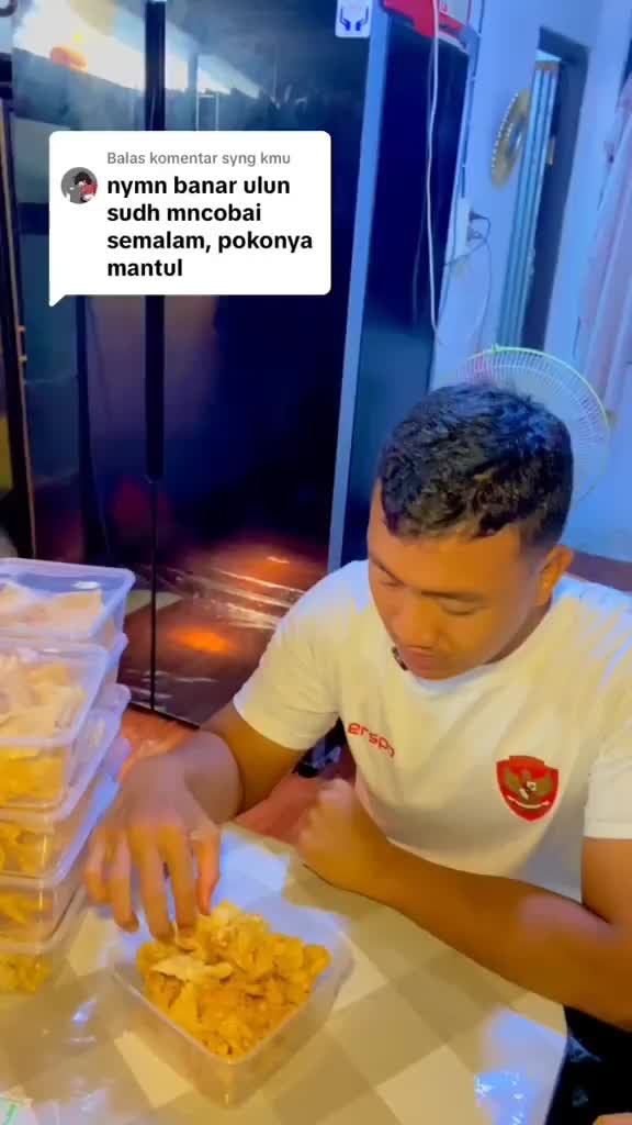 KUE BAWANG JADUL BY ACIL MAKARONI Camilan Snack Keripik