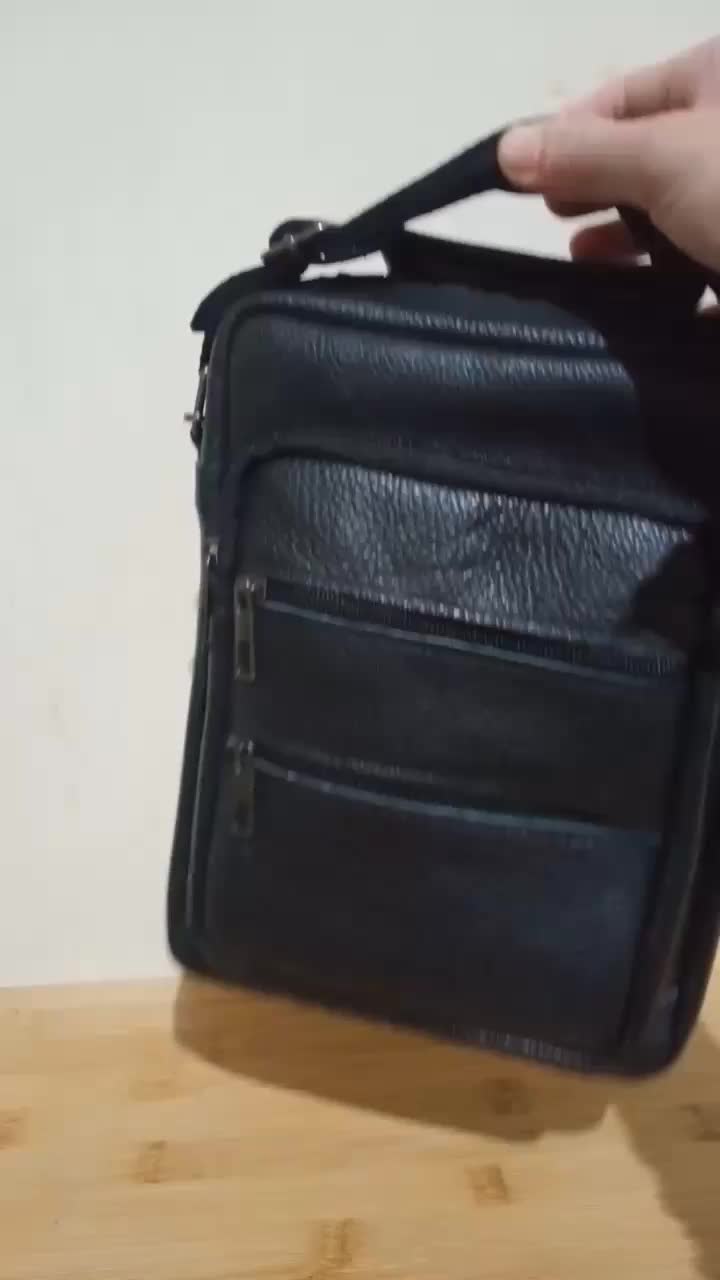 Tas selempang pria kulit sapi ukuran sedang model aril  Kulit sapi asli Hitam