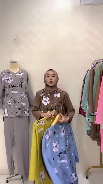 One set Setelan Wanita Muslim Crepe Jumbo cetak Flower