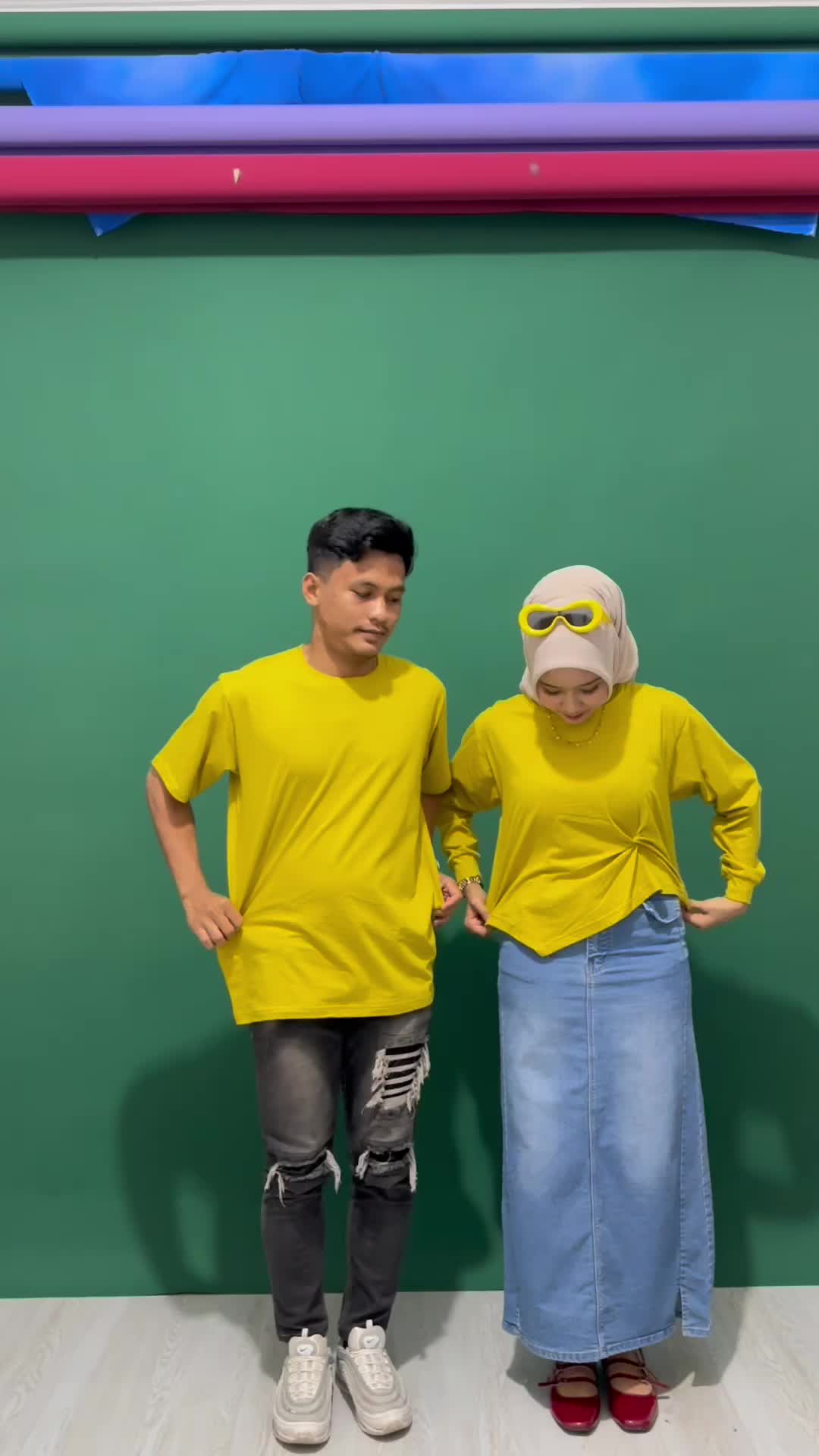 Adeeba Couple by hagia | Sudah Sepasang Blouse dan Kaos Pria Pasangan Polos
