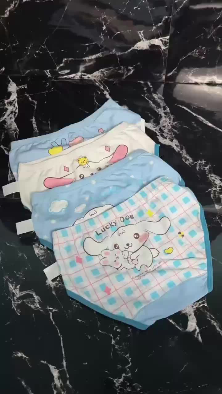 W300 Celana Dalam Segitiga Anak Perempuan 1 Paket Isi 4 Motif Fashion