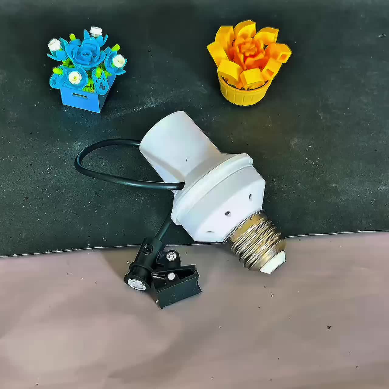 Fitting Lampu E27 Sensor Cahaya Otomatis Fiting E27 Malam Bohlam