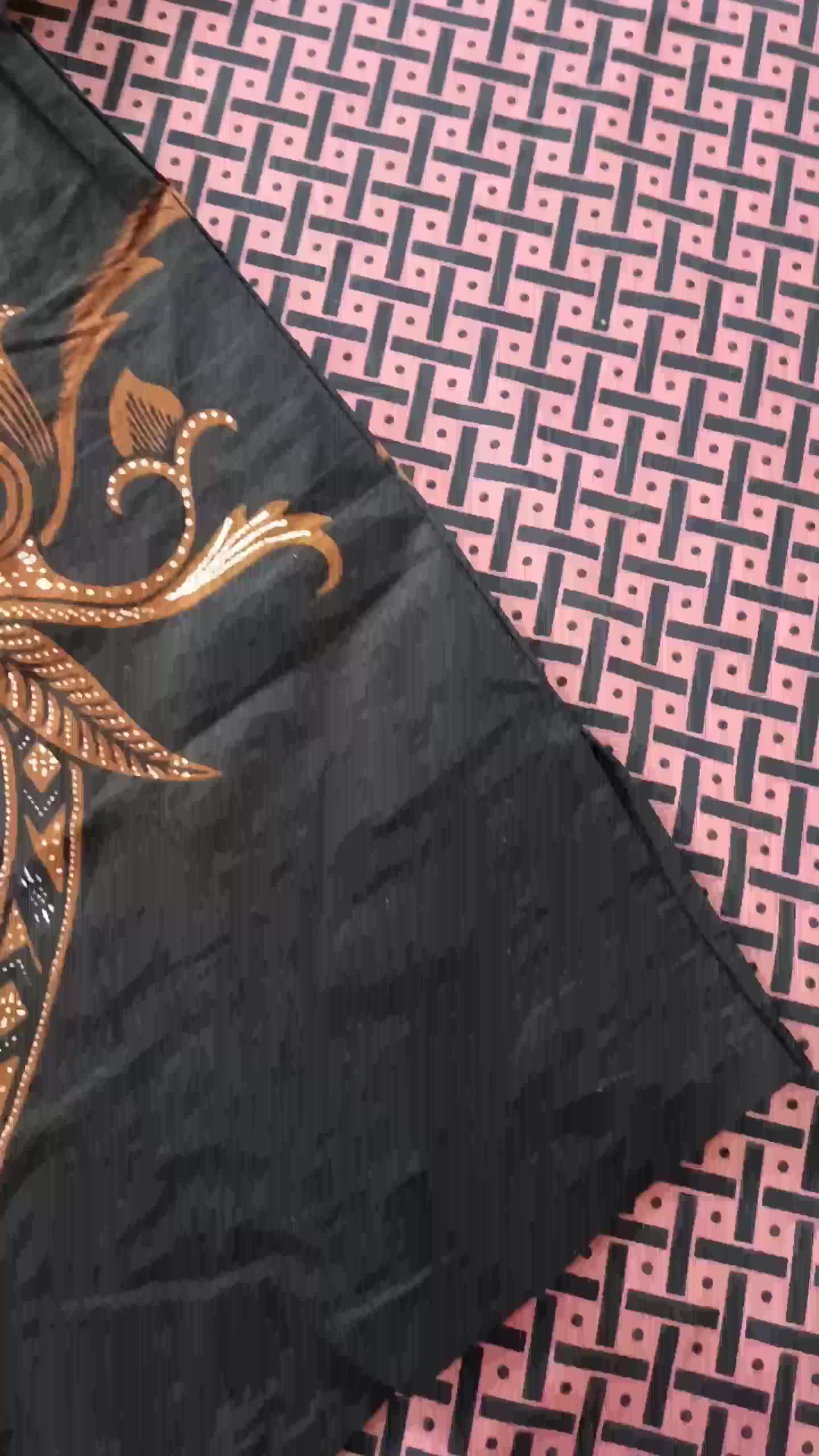Baju batik pria lengan pendek~kemeja batik kondangan hem batik motif  Katun wayang jokowi