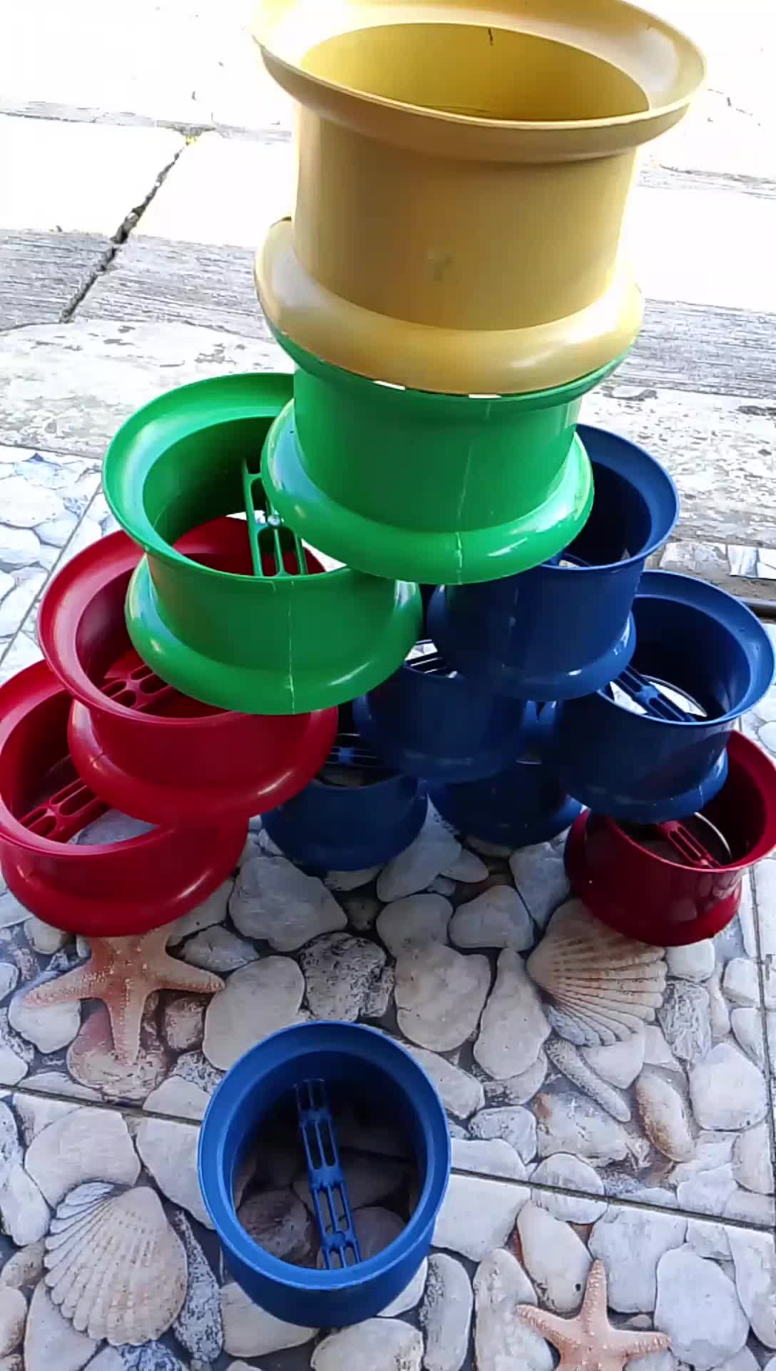 bladu gulungan benang layang-layang bahan tebal.