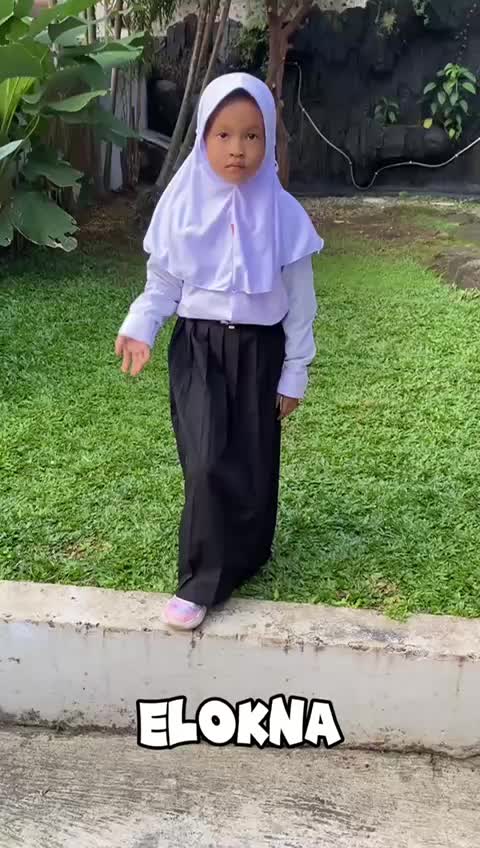 Setelan Seragam Sekolah Hitam Putih SD MI Anak Perempuan Baju Putih Polos Lengan Panjang Rok Hitam Panjang