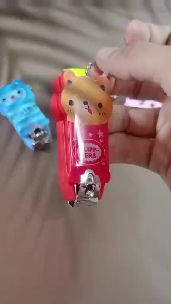 Alat pemotong Gunting Kuku Karakter Lucu Cartoon Nail Clipper Manicure Pedicure Souvenir Gantungan Kunci