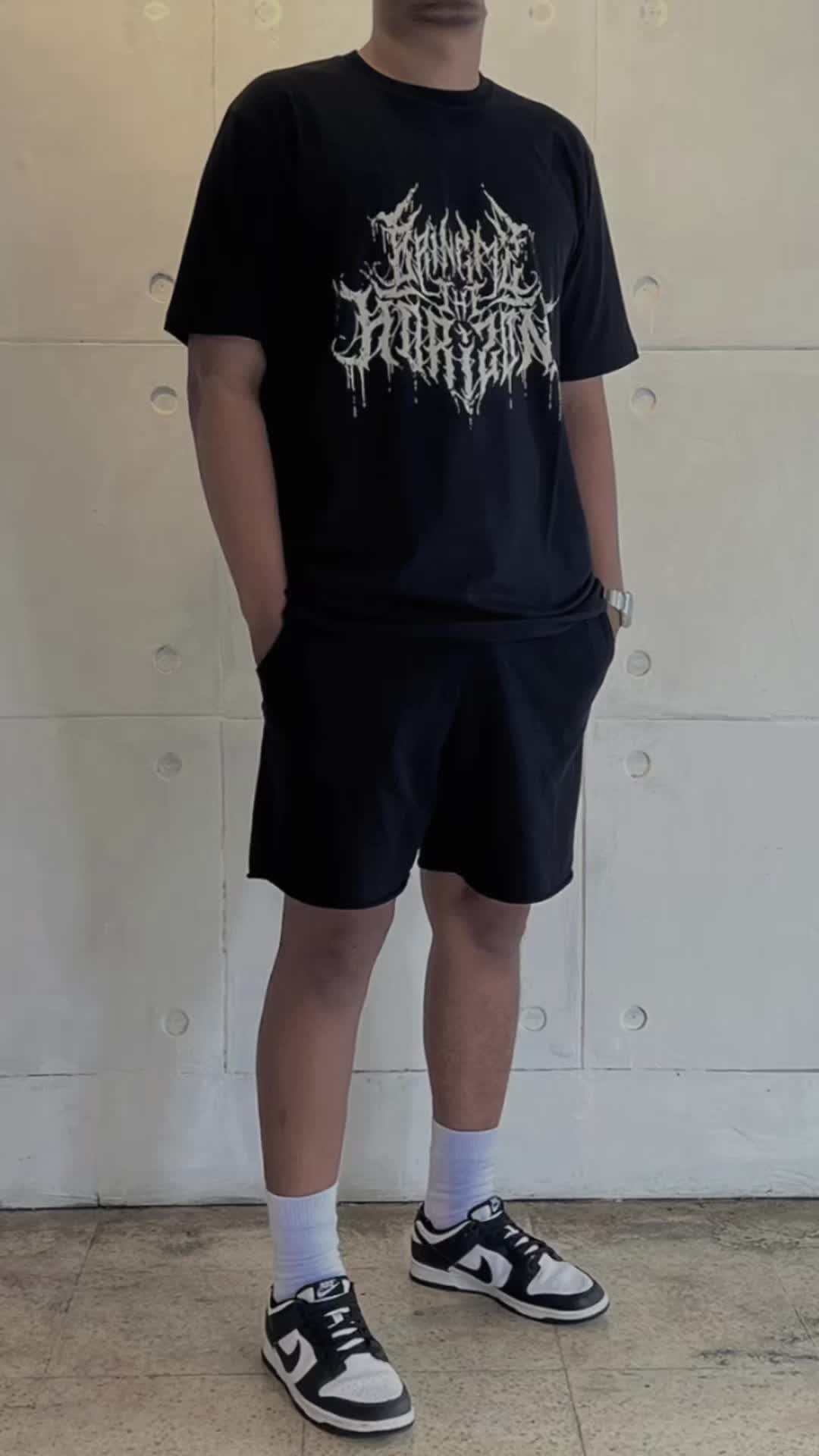 Increíble Kaos Band Bring Me To Horizon Vintage Pria dan Wanita | Baju Tshirt Skena Distro Unisex Sablon BMTH Lengan Pendek Katun Combed Hitam Lembut Reguler Fit | Atasan Oblong Cowok Motif Metal Outfits Keren
