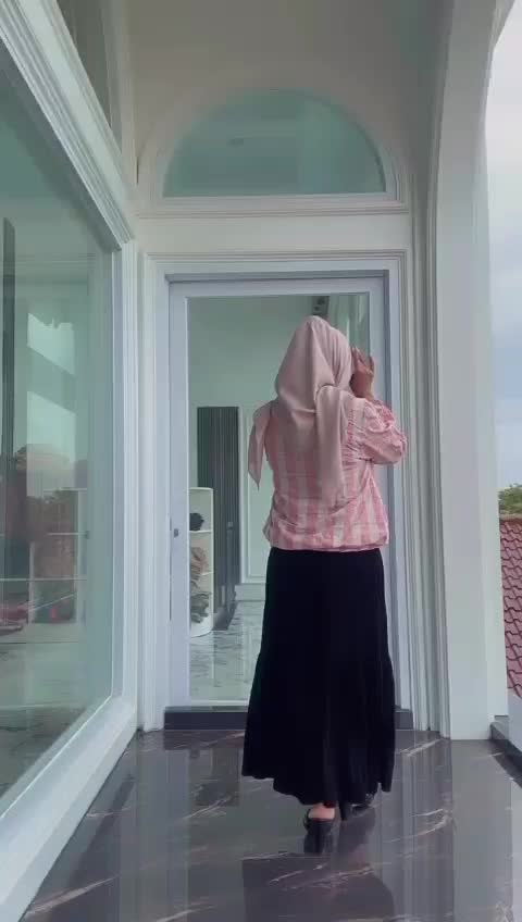Blouse Corniche terbaru wanita original. Atasan