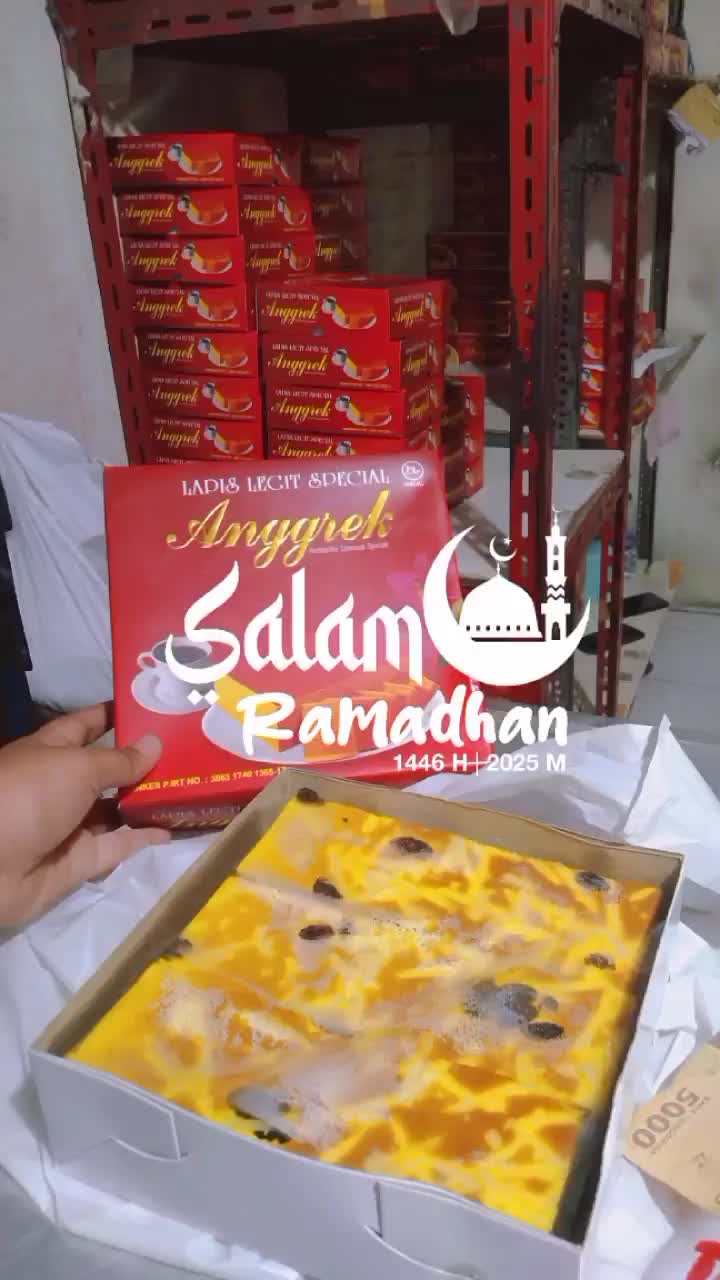 Lapis legit spesial VIRAL ANGGREK PALMERAH / GRATIS ONGKIR Bisa COD Enak basah berminyak harum lembut di jamin ke tanggihan / suhu ruangan 7 hari
