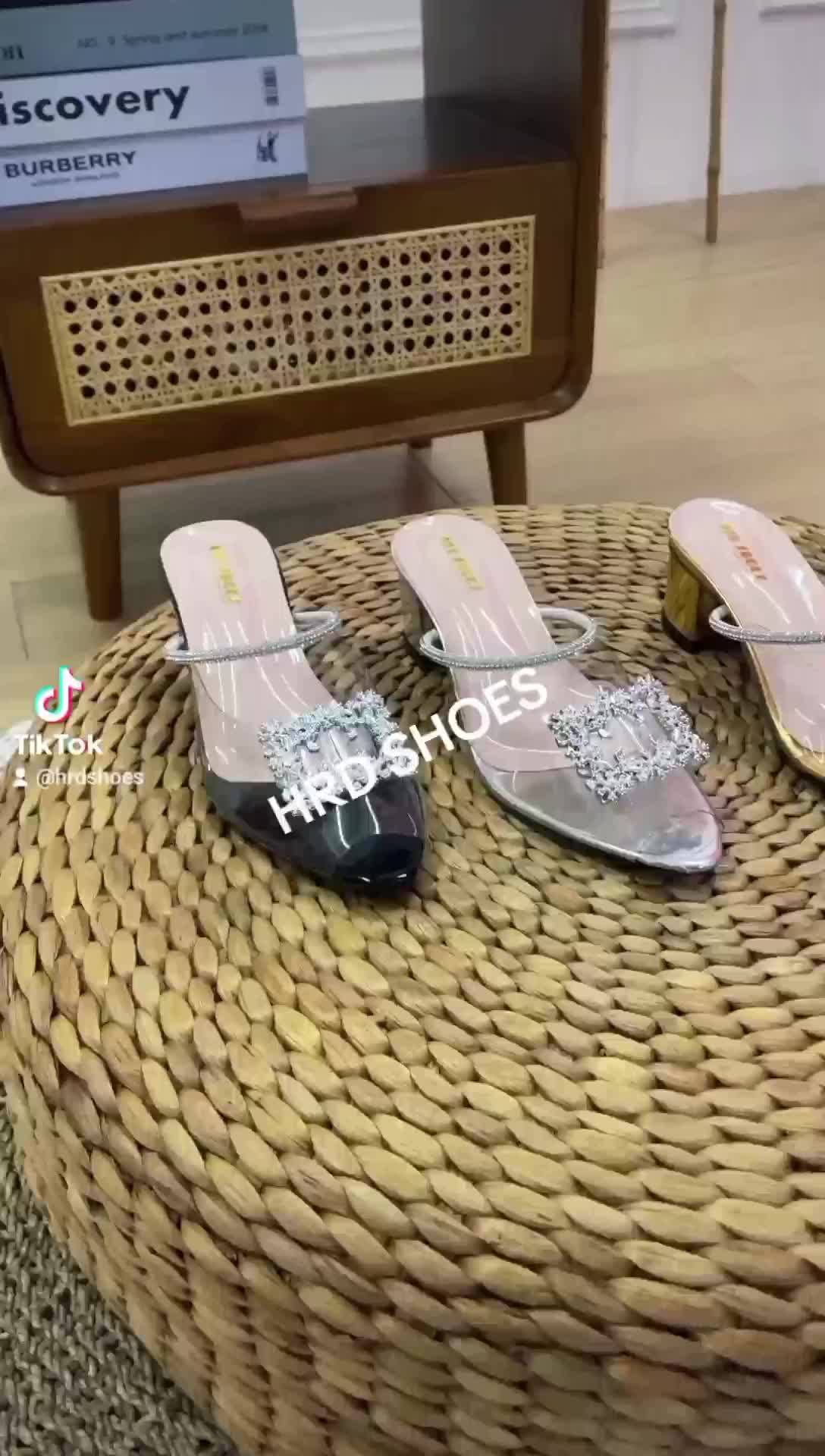 SEPATU HEELS PESTA WANITA TERBARU MIKA KACA TRANSPARAN TALI MUTIARA DV-04 Sandal