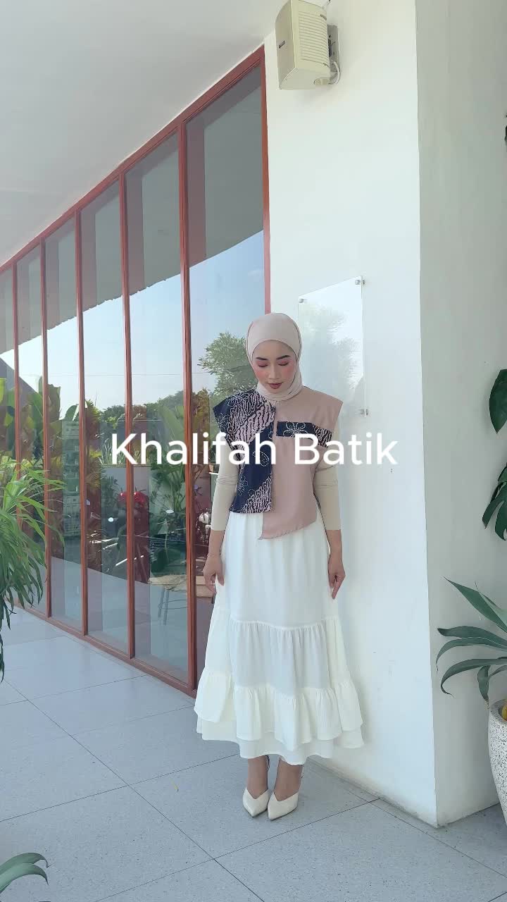 Baju Atasan Batik Wanita Dewasa Modern Katun Hitam - Model Asimetris - Panjang, Rompi Pendek Motif Top